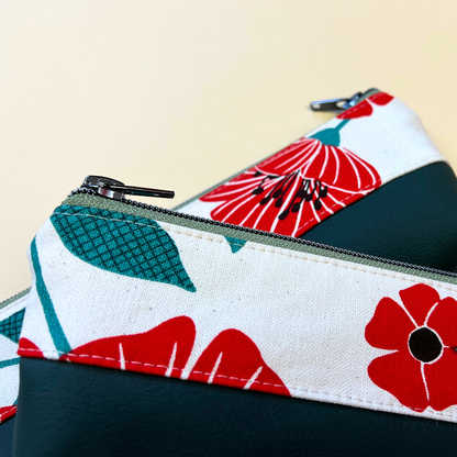 Mäppchen "Rote Blumen" mit Kunstleder Dunkelgrün Limited Edition