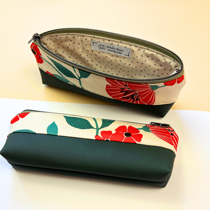 Mäppchen "Rote Blumen" mit Kunstleder Dunkelgrün Limited Edition
