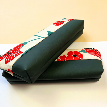 Mäppchen "Rote Blumen" mit Kunstleder Dunkelgrün Limited Edition