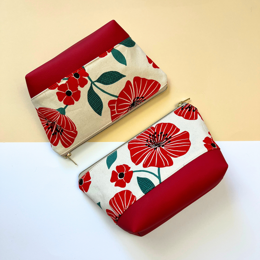 Große Kosmetiktasche "Rote Blumen" mit Kunstleder Rot Limited Edition