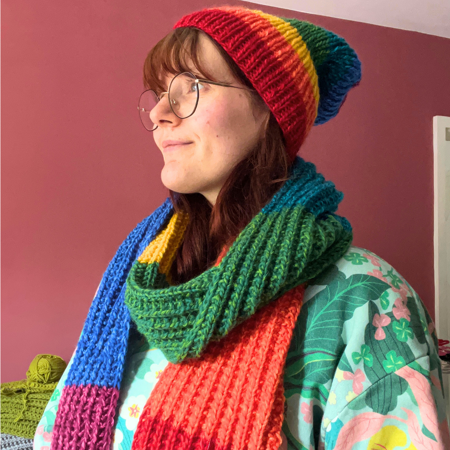 Strick-Set inkl. Anleitung "Spektrum" Regenbogen-Schal + Mütze